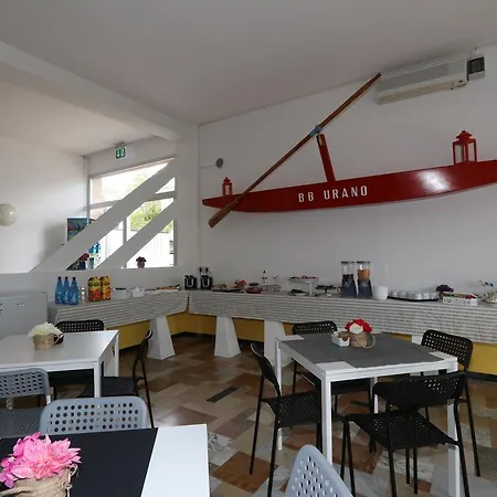 Urano Otel
