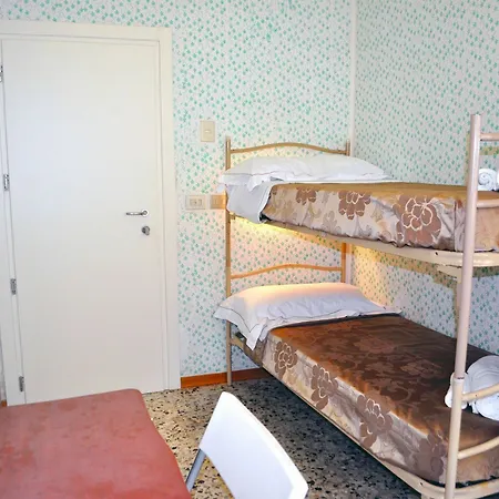 Otel Urano *