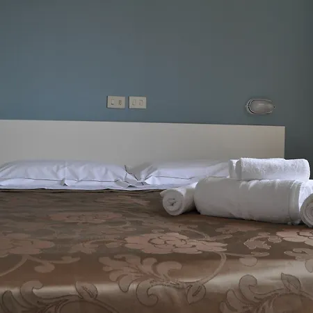 Otel Urano *