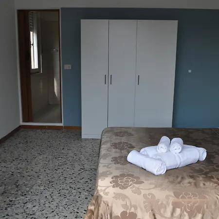 Urano Otel *